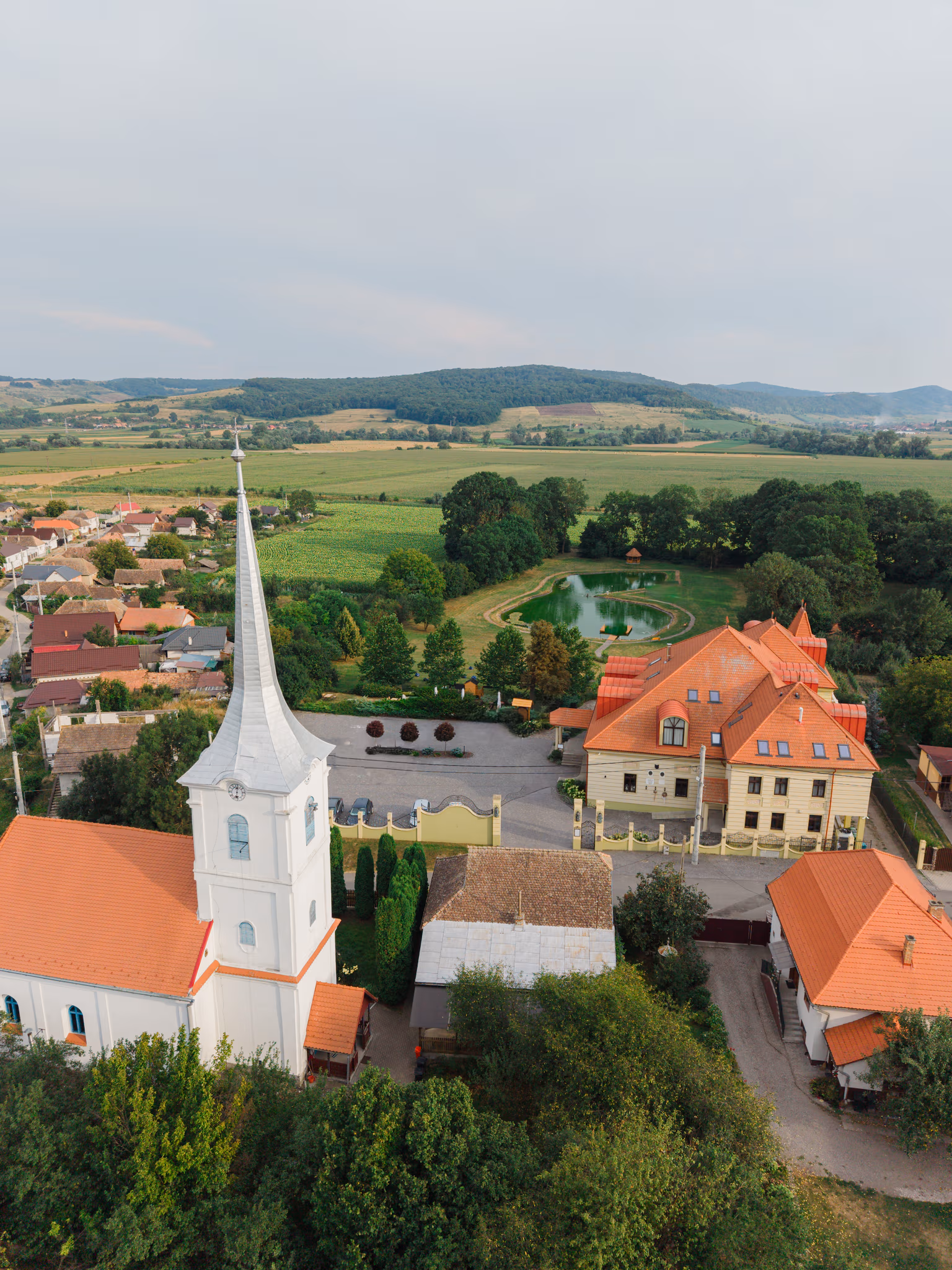 Fotografie aeriană dronă Petry Estate Winery Călimănești Mureș