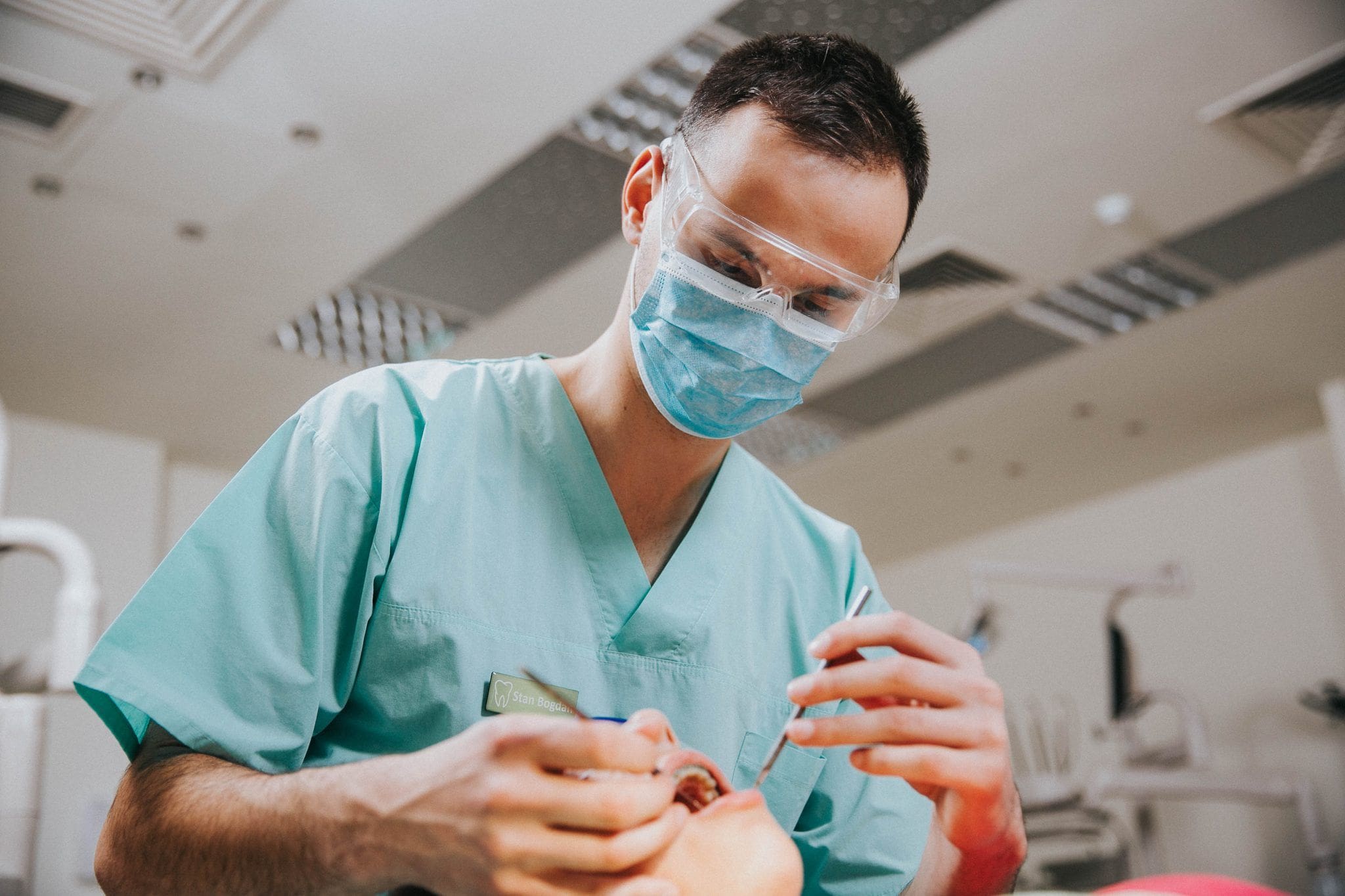 Fotografii Stomatolog - Clinică Dentară UMF Târgu Mureș 6 facultatea de stamatologie targu mures UMF absolvenit stamatolog medic doctor fotografie comerciala fotograf profesionist majos daniel_-32