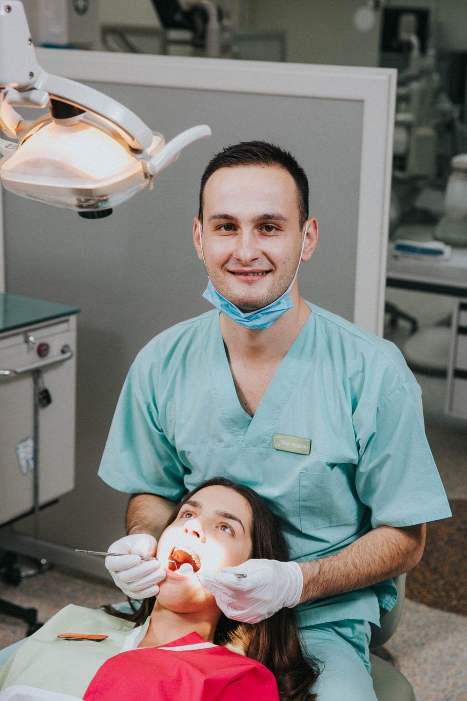 Fotografii Stomatolog - Clinică Dentară UMF Târgu Mureș 33 facultatea de stamatologie targu mures UMF absolvenit stamatolog medic doctor fotografie comerciala fotograf profesionist majos daniel_-4