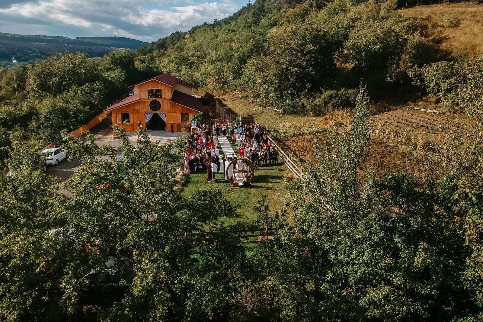  Micus Barn Transilvania Cluj Napoca - nunta in aer liber