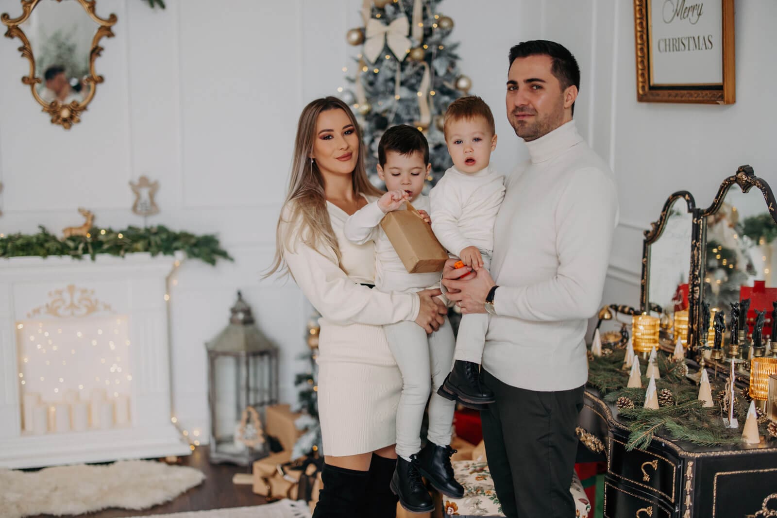 Ședință foto de Crăciun la Studio cu familia - Târgu Mureș 13 targu mures fotografii de craciun la studio 5