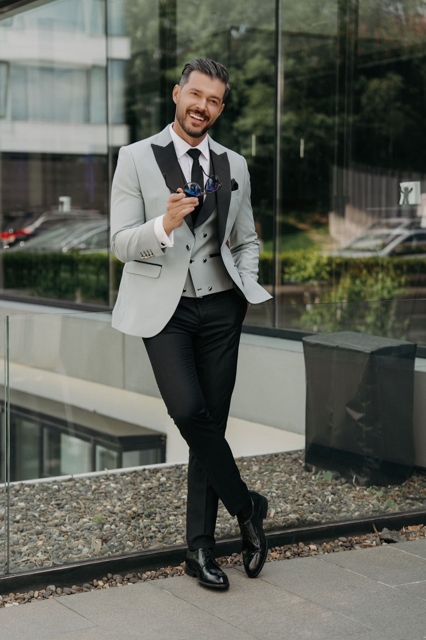 Costume bărbați - Campanie de vară cu Victor Slav 10 casual ceremonie costume barbati