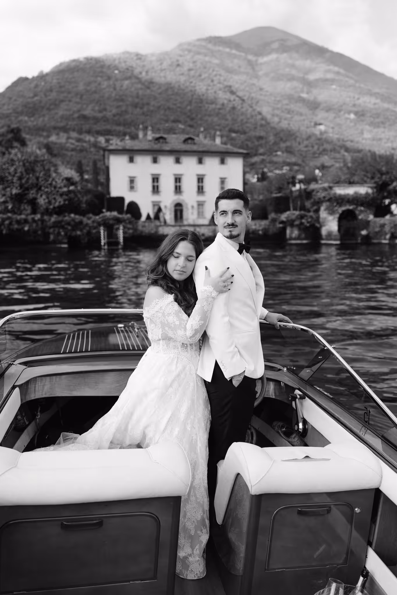 Villa balbiano wedding photography cadenazzi vintage boat