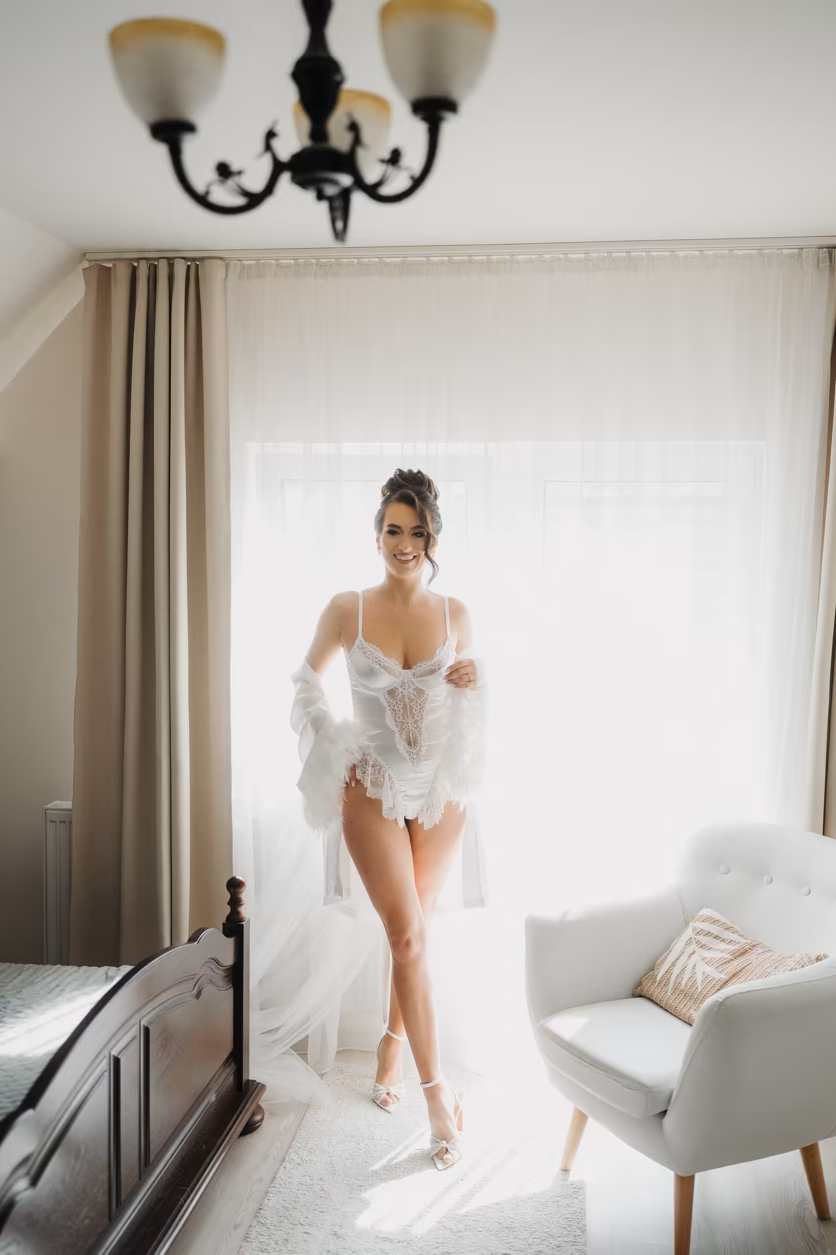 Fotograf sedinta foto boudoir portrete de mireasa feminitate